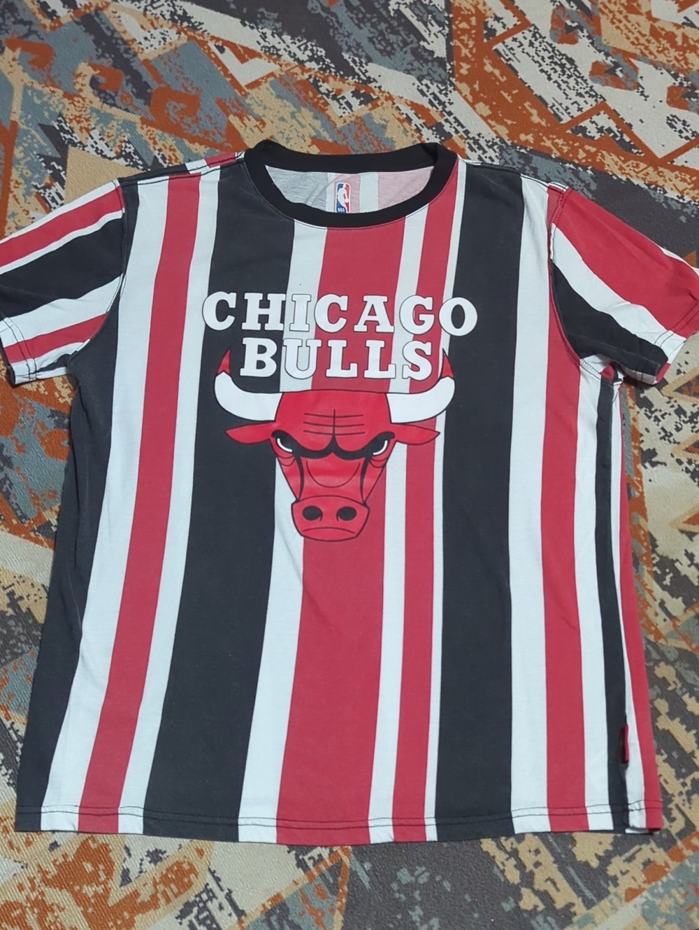 vintage '90s NBA Chicago Bulls striped shirt Jersey.